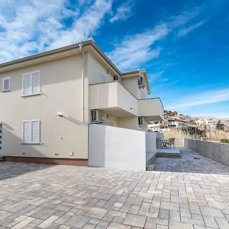 Apartamento Matej B Pag Town