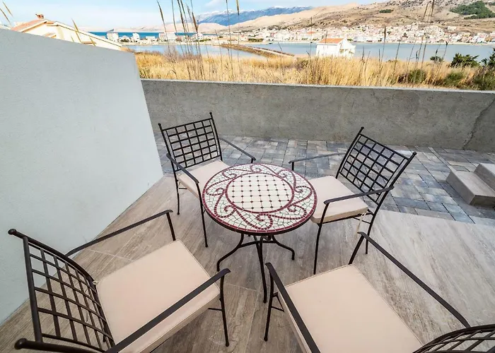 Appartement Matej B Pag Town